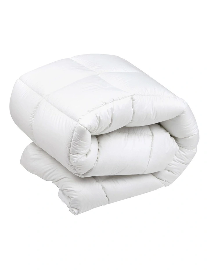 Giselle Bedding Queen Size Memory Resistant Mattress Topper - Image 4