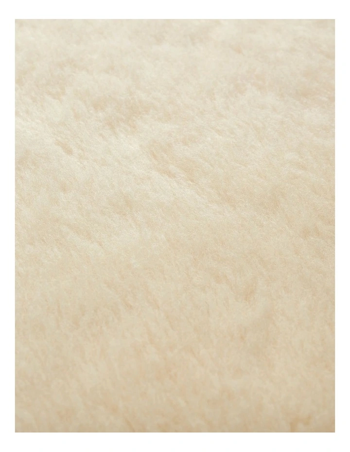 Sheridan Deluxe Australian Wool Reversible Underlay In White 4 Sheridan Deluxe Australian Wool Reversible Underlay In White - Image 2