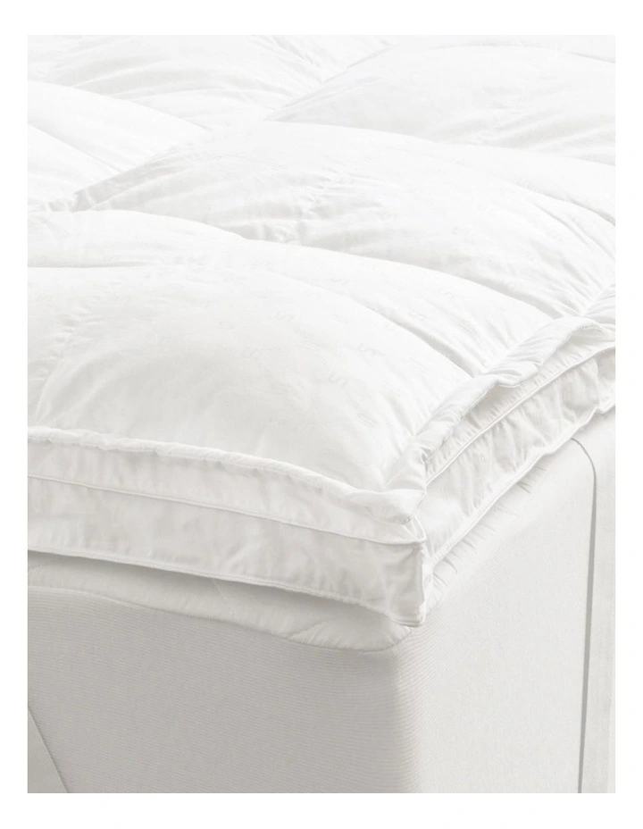 Sheridan Deluxe Dream Polyester Mattress Topper - Image 2