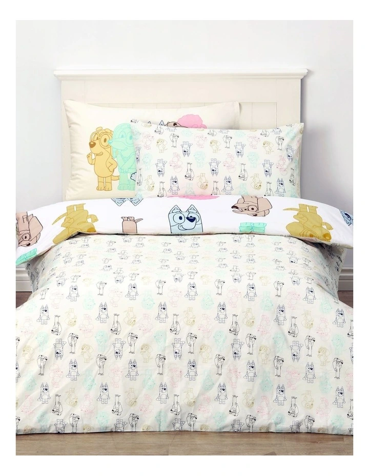 Bluey Quilt Cover Set In Multi - Image 2