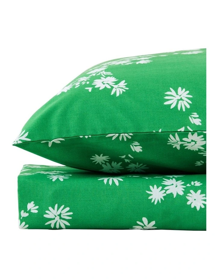 Sheridan Kid's Daisy Field Fitted Sheet Set In Pea - Image 2