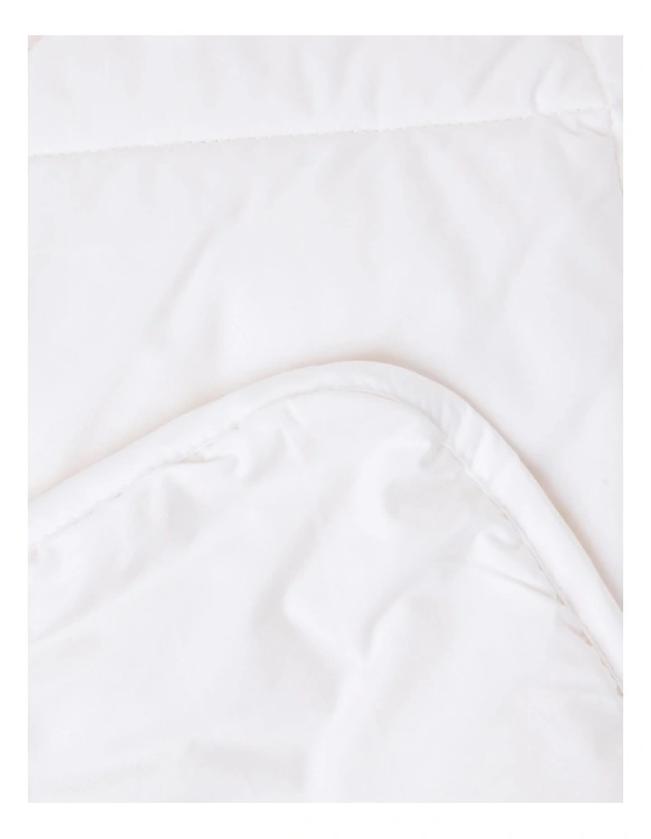 Milkshake Australian Wool Rich Cotton Quilt In White - Image 3