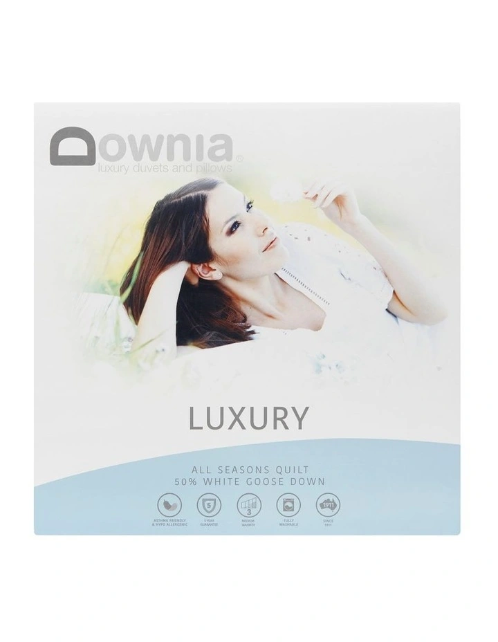 Downia Luxury 50/50 Goose Down & Feather Quilt