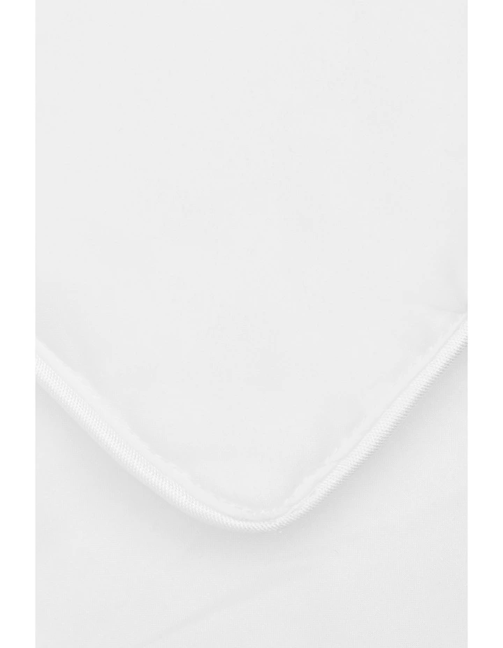 Downia 'White Collection' 85/15 White Duck Down & Feather Quilt - Image 4