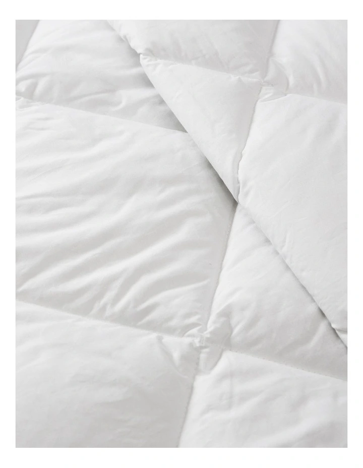 Tontine Classic Cool Dry Comfort Quilt - Image 2