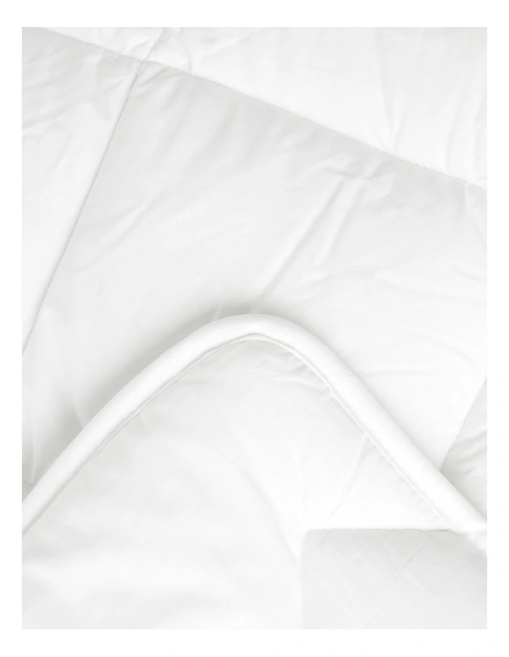 Heritage Anti-Allergy Hypoallergenic Quilt - Image 3