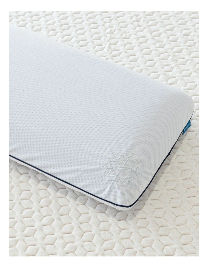 Moonshadow THERMOCOOL Back Sleeper Pillow In White 5 Moonshadow THERMOCOOL Back Sleeper Pillow In White - Image 3