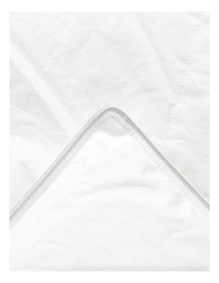Heritage 85/15 Duck Down & Feather Quilt White - Image 3