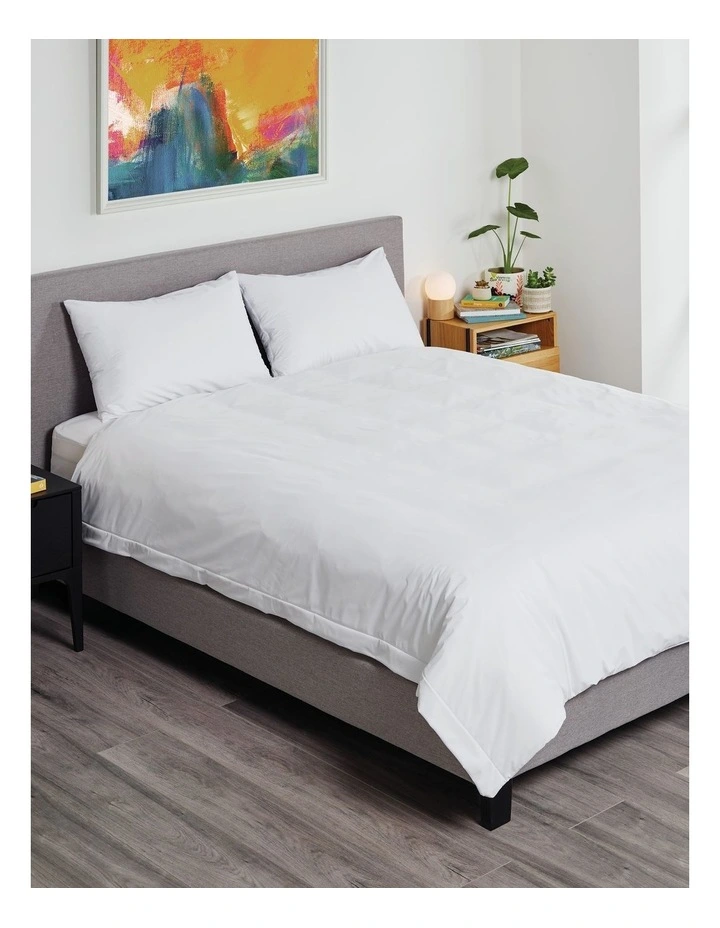 Protect-A-Bed Eclipse Smooth Dynatex Waterproof Quilt Protector - Image 2