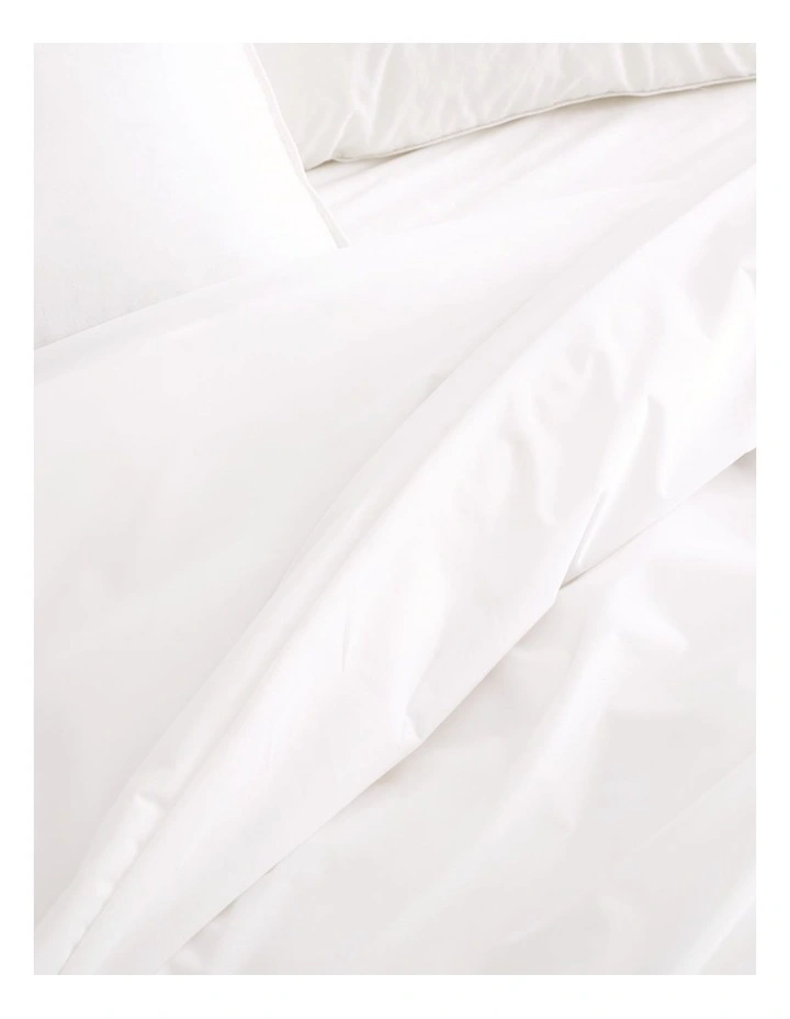 Protect-A-Bed Eclipse Smooth Dynatex Waterproof Quilt Protector - Image 6